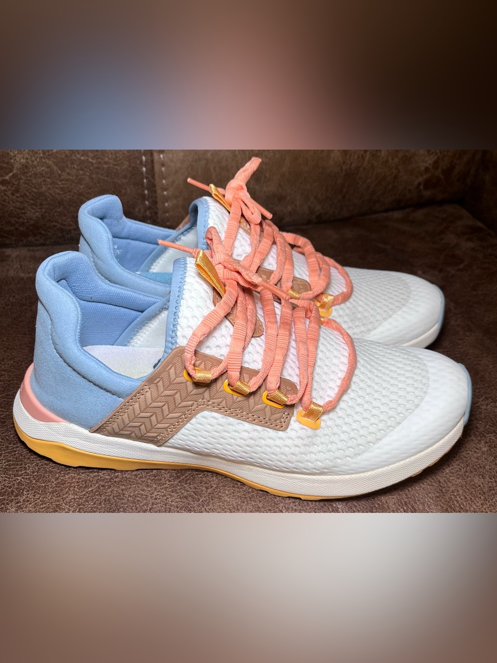 Olukai Wailuku Women's Running Shoes Size 9 Bright White/Sea Ice